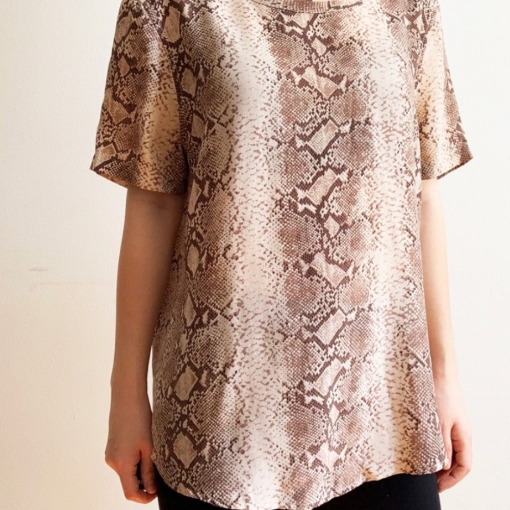L&B lucky &blessed  Blush snake short sleeve SZ 3x